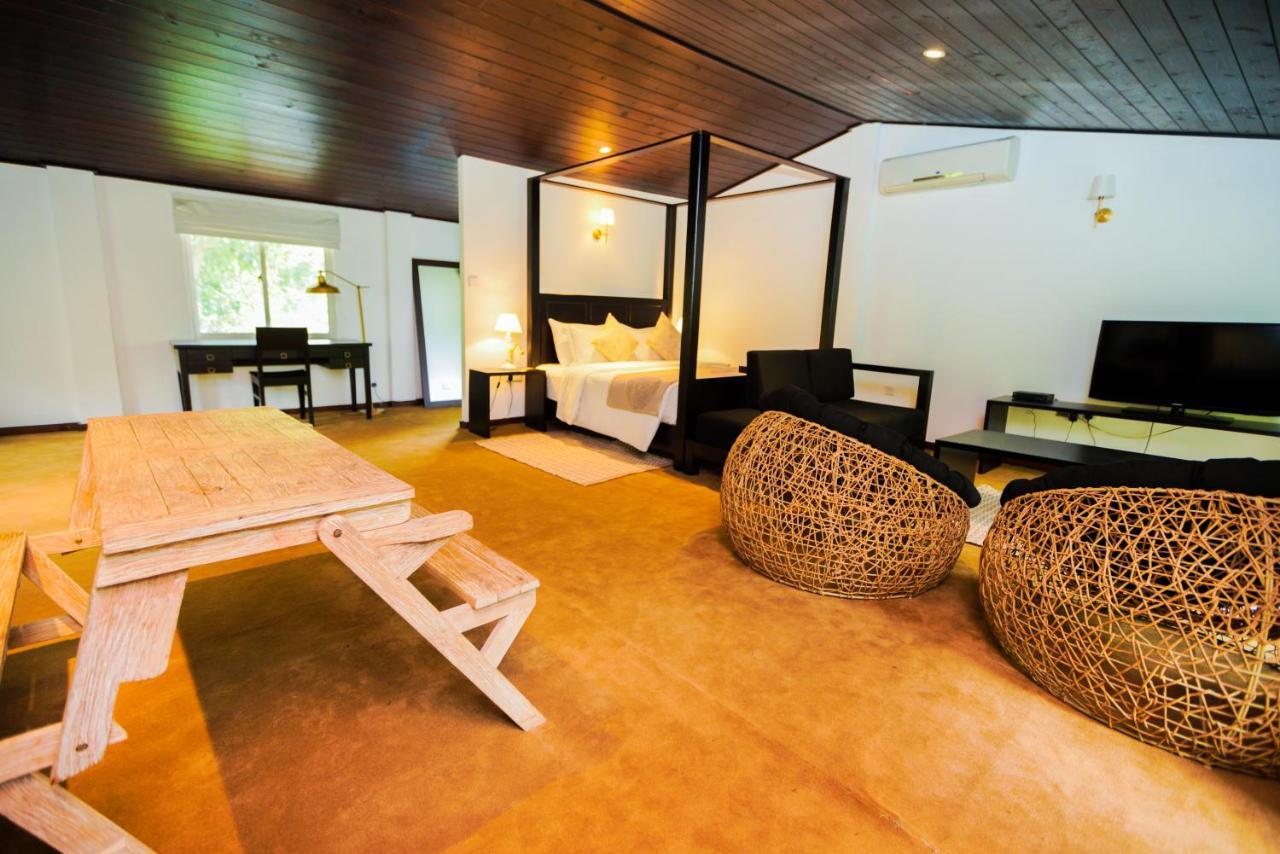 Villa Le Maas Tota Koslanda エクステリア 写真