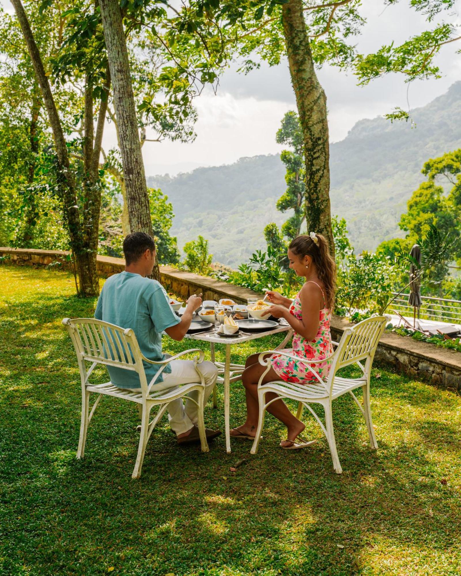 Villa Le Maas Tota Koslanda エクステリア 写真
